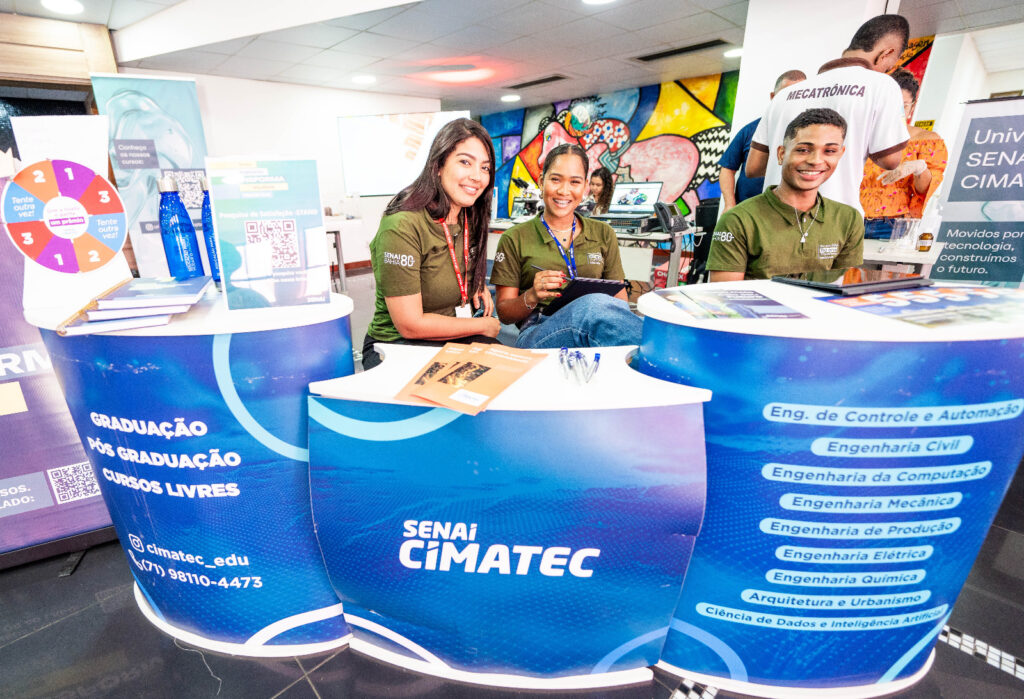 Juventec ocupa Teatro Cidade Saber com inovação tecnológica e protagonismo jovem